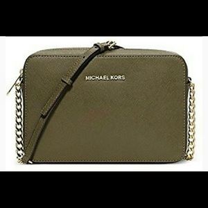 Michael kors crossbody bag